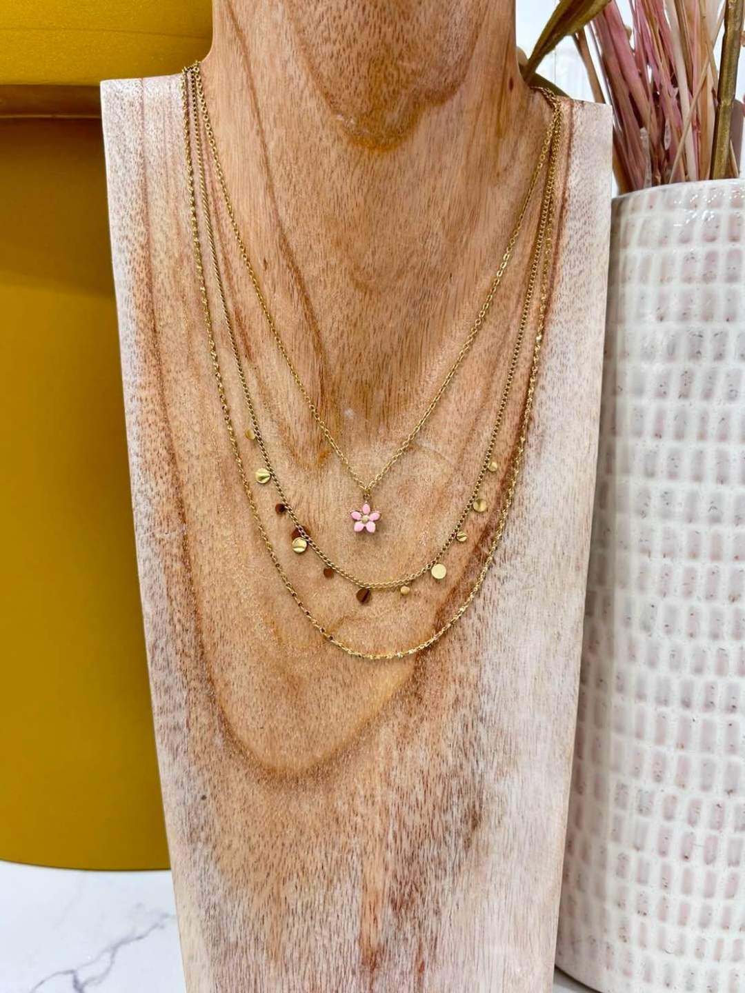 Mayorista MAISON OKAMI - Collar de varias capas con flor de acero inoxidable