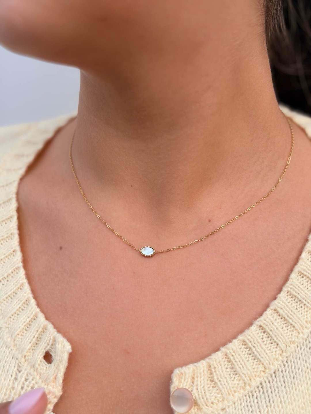 Grossiste MAISON OKAMI - Collier en Acier Inoxydable avec Médaillon Élégant