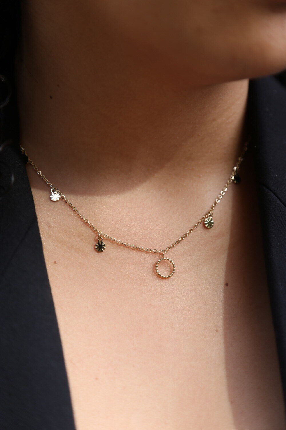 Wholesaler MAISON OKAMI - Choker necklace with star pendants and textured ring