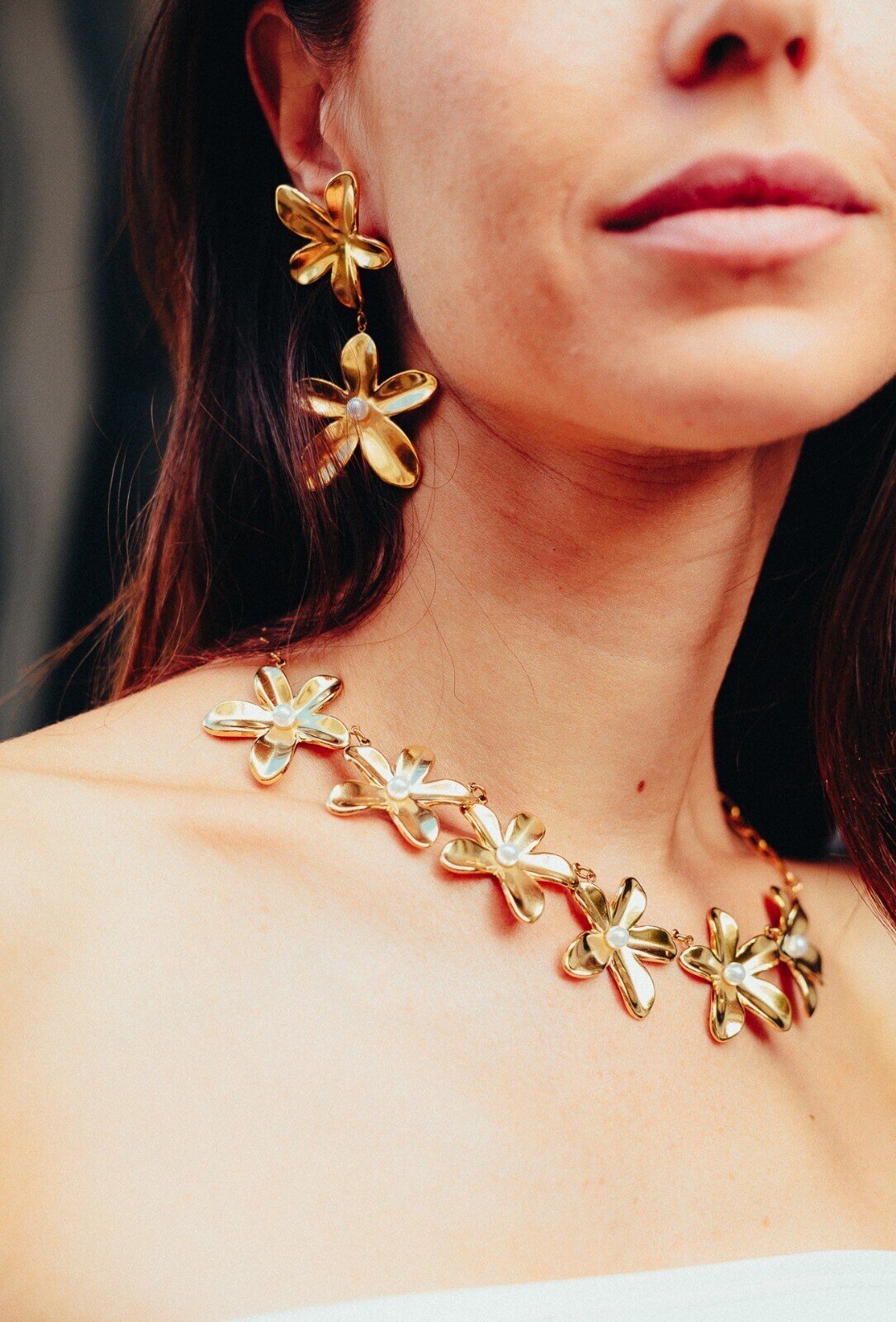 Wholesaler MAISON OKAMI - Floral Stainless Steel Necklace with Pearl Details