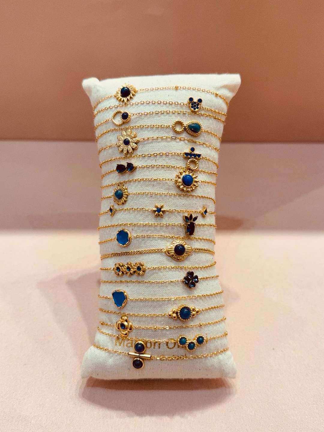 Grossiste MAISON OKAMI - Lots de 20 bracelets en Acier Inoxydable avec Perles et Motifs Élégants