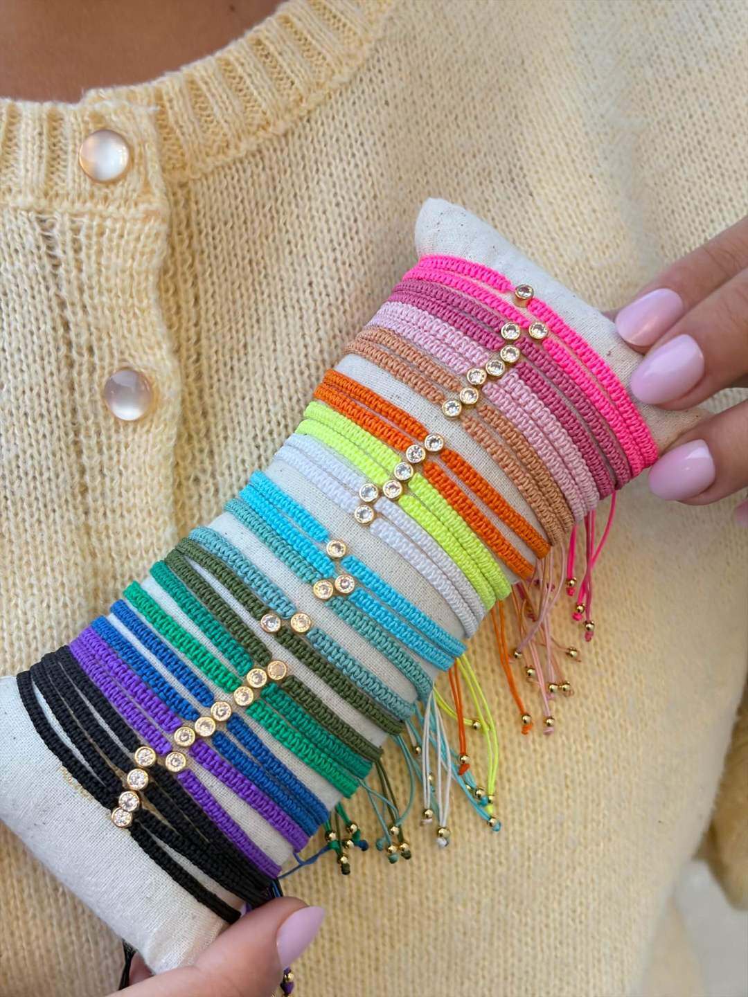 Grossiste MAISON OKAMI - Lot de 30 Bracelets et Fermoir Pratique