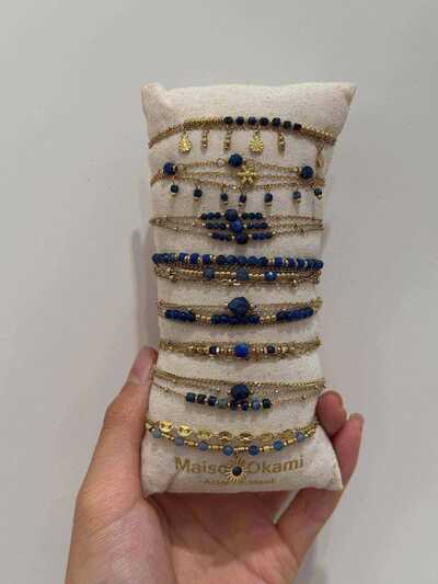 Grossista MAISON OKAMI - Braccialetti in Acciaio Inossidabile con Motivi Vari e Chiusure Pratiche Grossista MAISON OKAMI - Braccialetti in Acciaio Inossidabile con Motivi Vari e Chiusure Pratiche