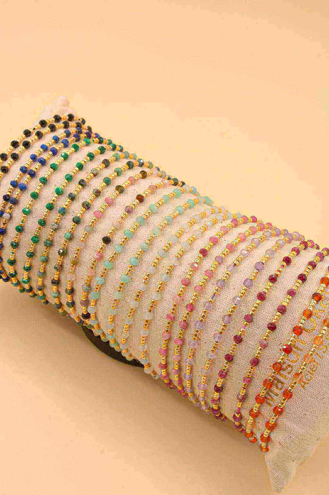 Grossiste MAISON OKAMI - Bracelets en Acier Inoxydable avec Perles Naturelles - Lots