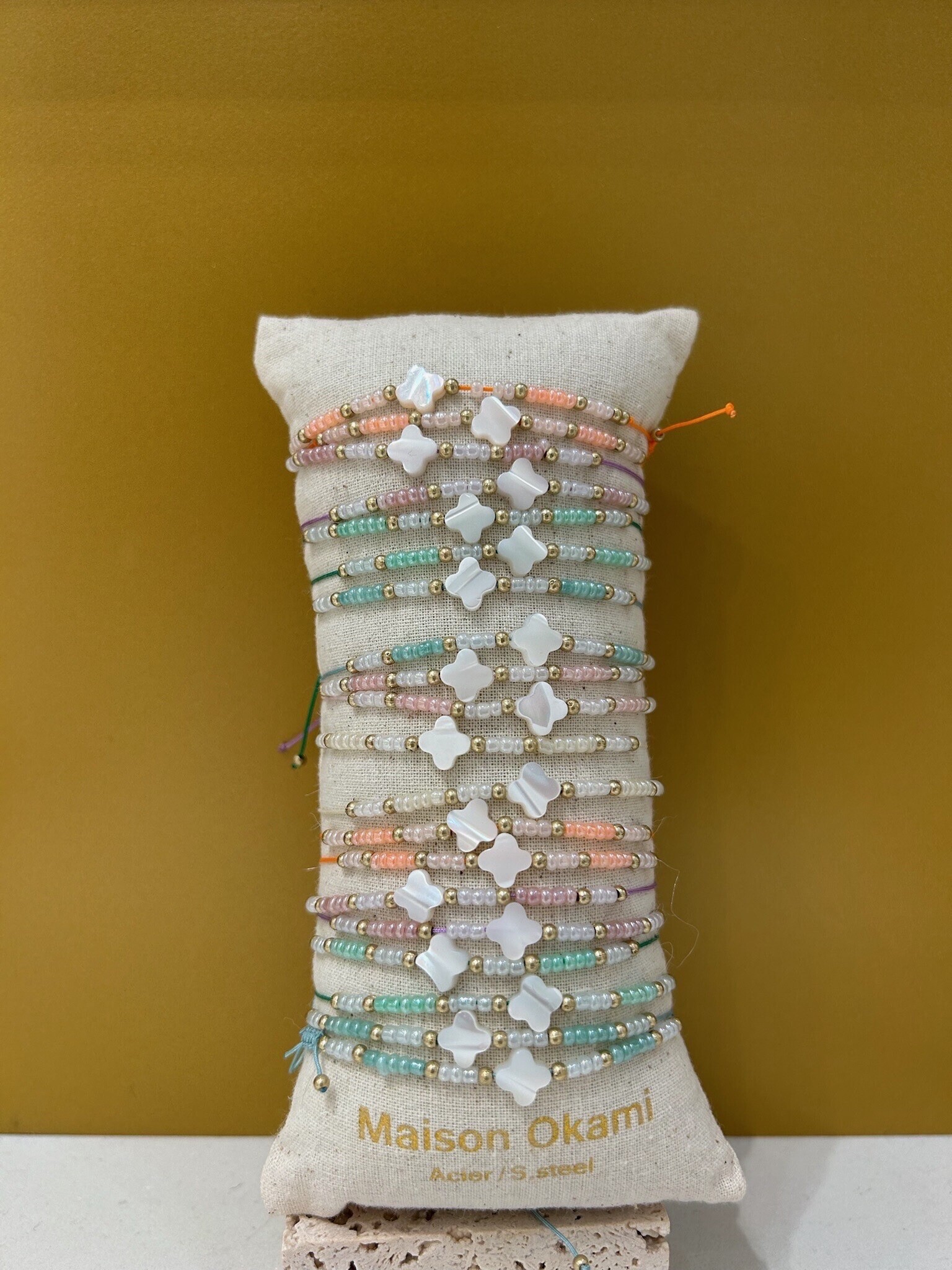 Grossiste MAISON OKAMI - Bracelets en Acier Inoxydable avec Motif Étoile et Perles Colorées