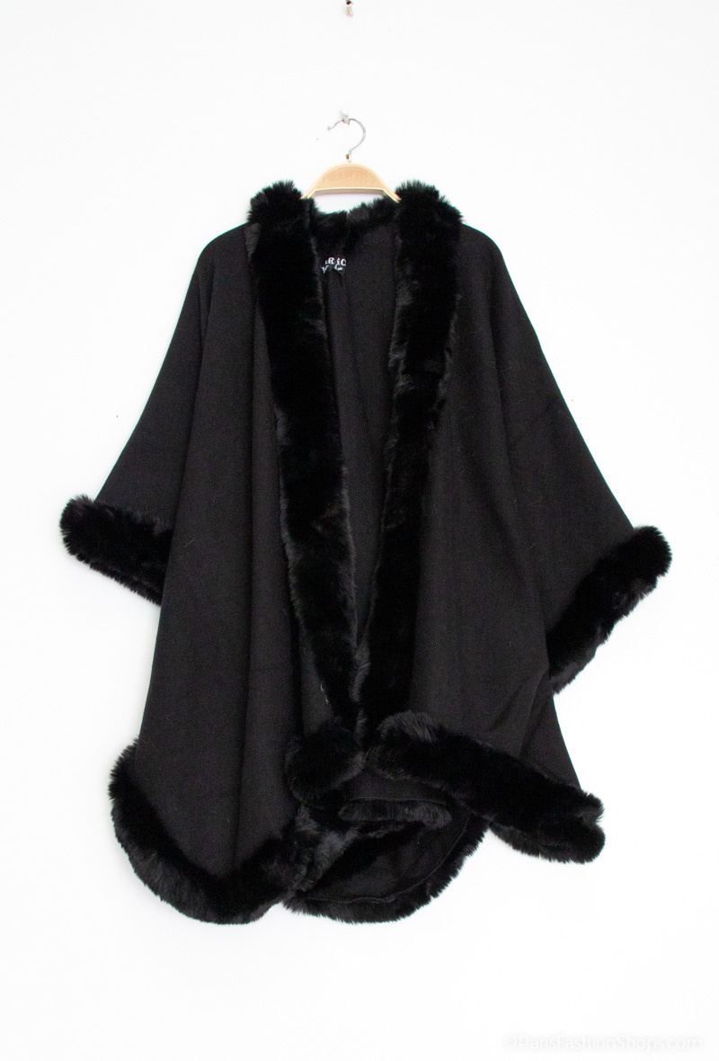 Grossiste MAR&CO Accessoires - CAPE UNI AVEC COL EN FAUSSE FOURRURE