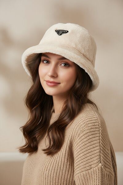 Grossiste MAR&CO Accessoires - bob fausse fourrure Grossiste MAR&CO Accessoires - bob fausse fourrure