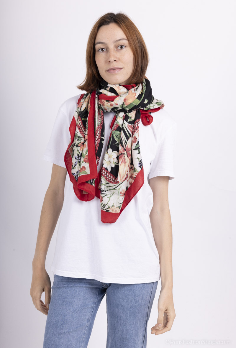 Wholesaler MAR&CO Accessoires - large square flower print scarf 130*130cm