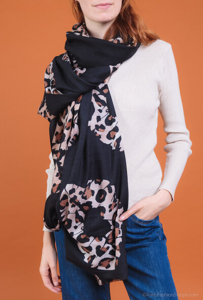 Grossiste MAR&CO Accessoires - Écharpe douce hiver imprimé léopard Grossiste MAR&CO Accessoires - Écharpe douce hiver imprimé léopard