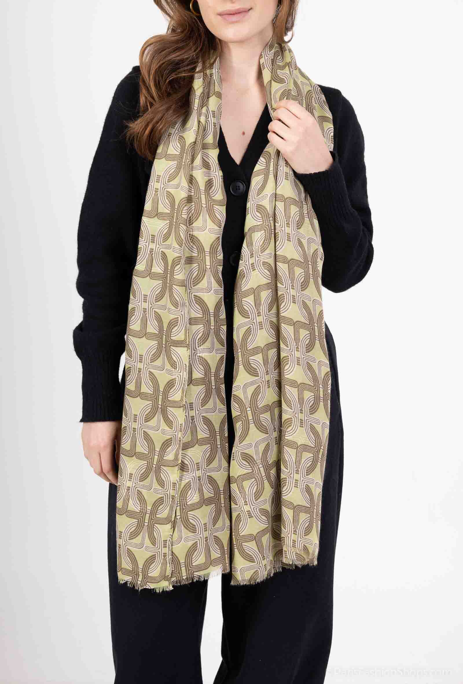 Mayorista MAR&CO Accessoires - Pañuelo estampado fantasía con dorado.