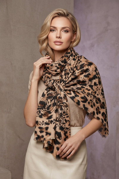 Grossista MAR&CO Accessoires - morbida sciarpa invernale con stampa leopardata Grossista MAR&CO Accessoires - morbida sciarpa invernale con stampa leopardata