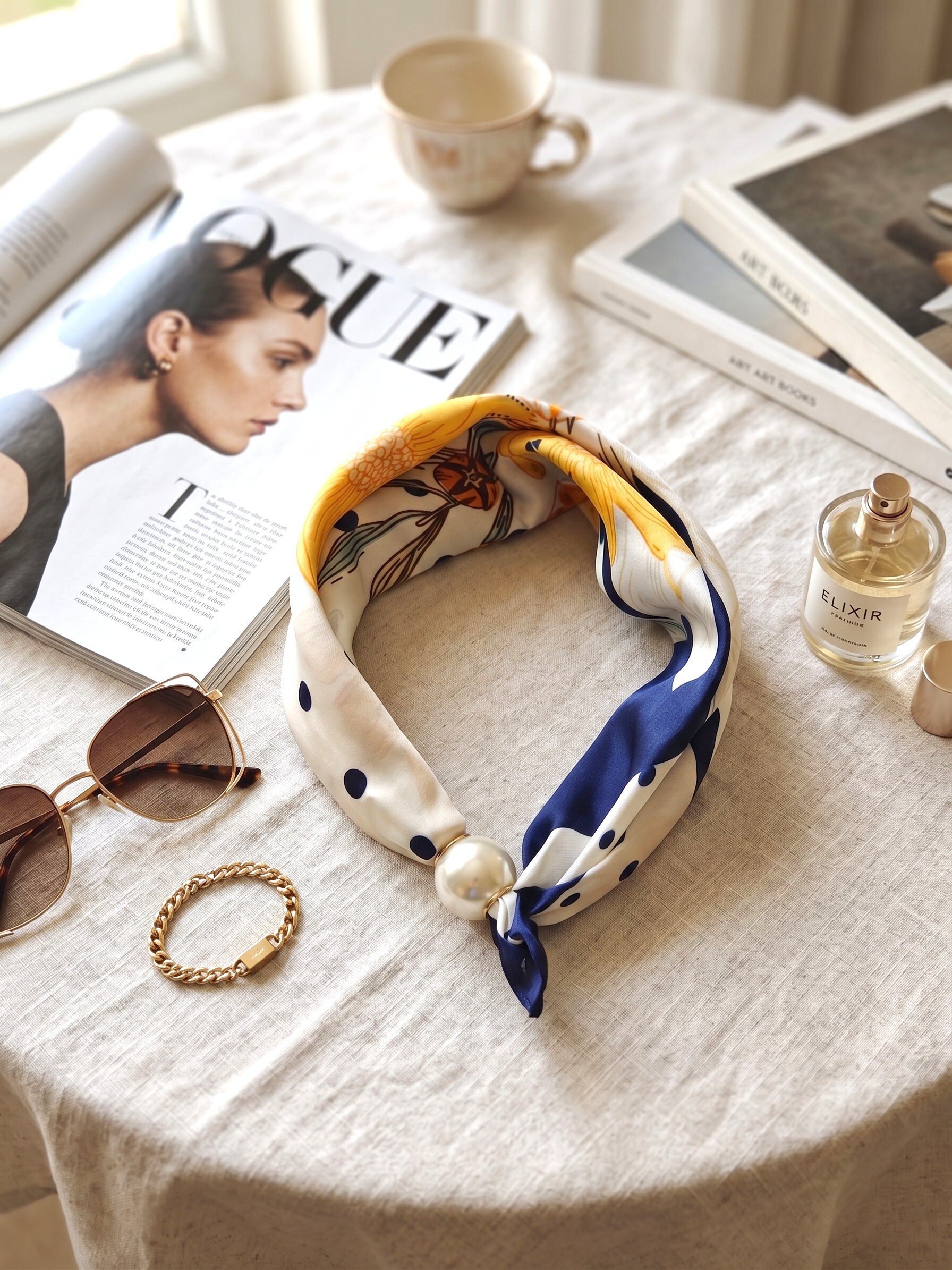 Grossiste MAR&CO Accessoires - Foulard avec attache perle magnétique