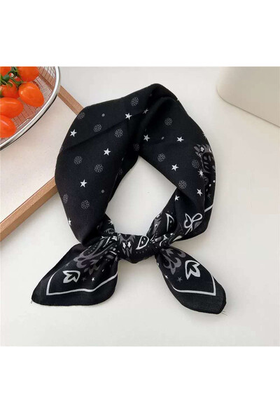 Grossiste MAR&CO Accessoires - foulard carré en soie imprimé 70*70CM Grossiste MAR&CO Accessoires - foulard carré en soie imprimé 70*70CM