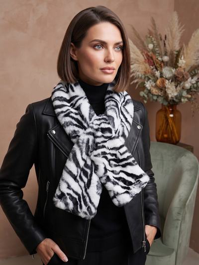 Großhändler MAR&CO Accessoires - Schal Tuch Kragen Kunstpelz Großhändler MAR&CO Accessoires - Schal Tuch Kragen Kunstpelz