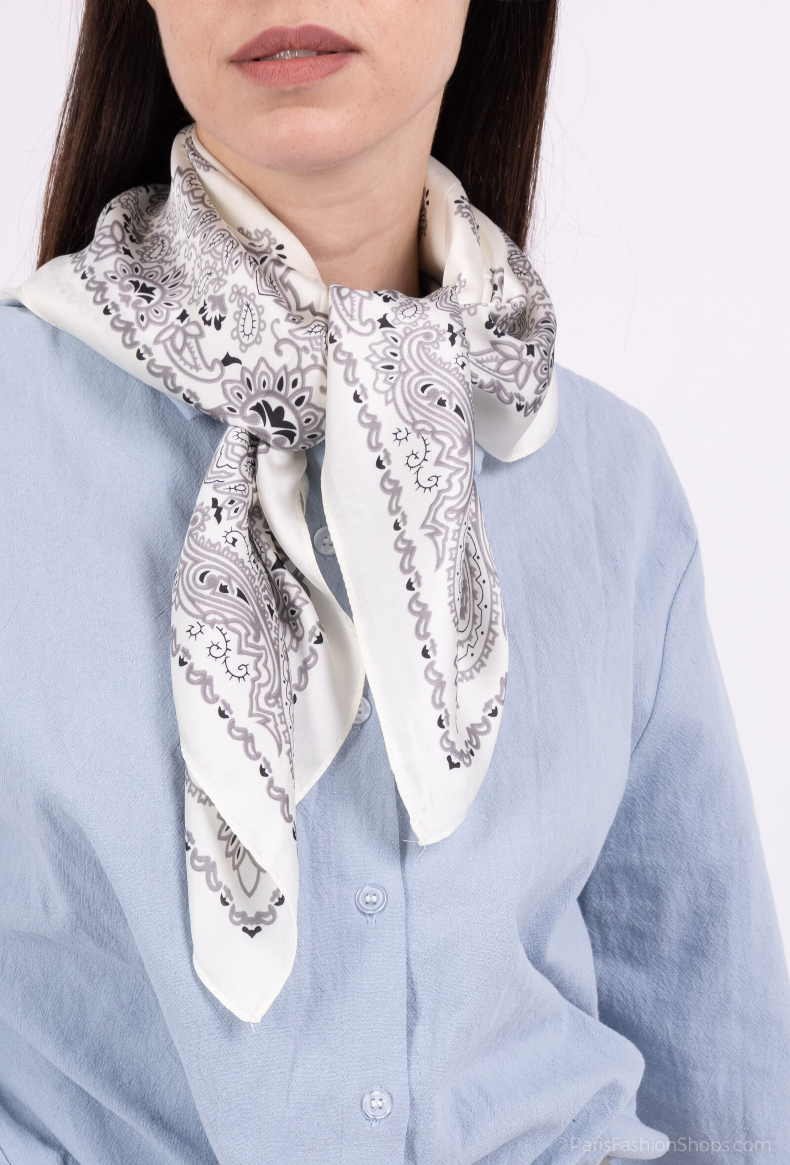 Grossiste MAR&CO Accessoires - foulard carré 70*70cm imprimé  paisley