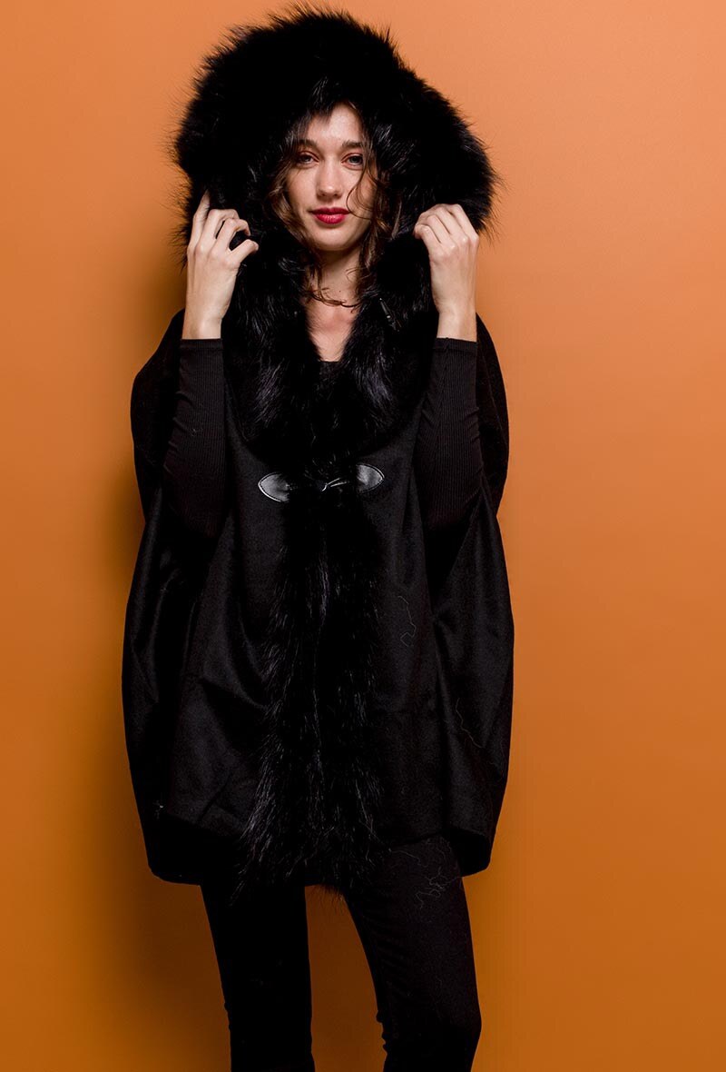 Wholesaler MAR&CO - Cape with fur border