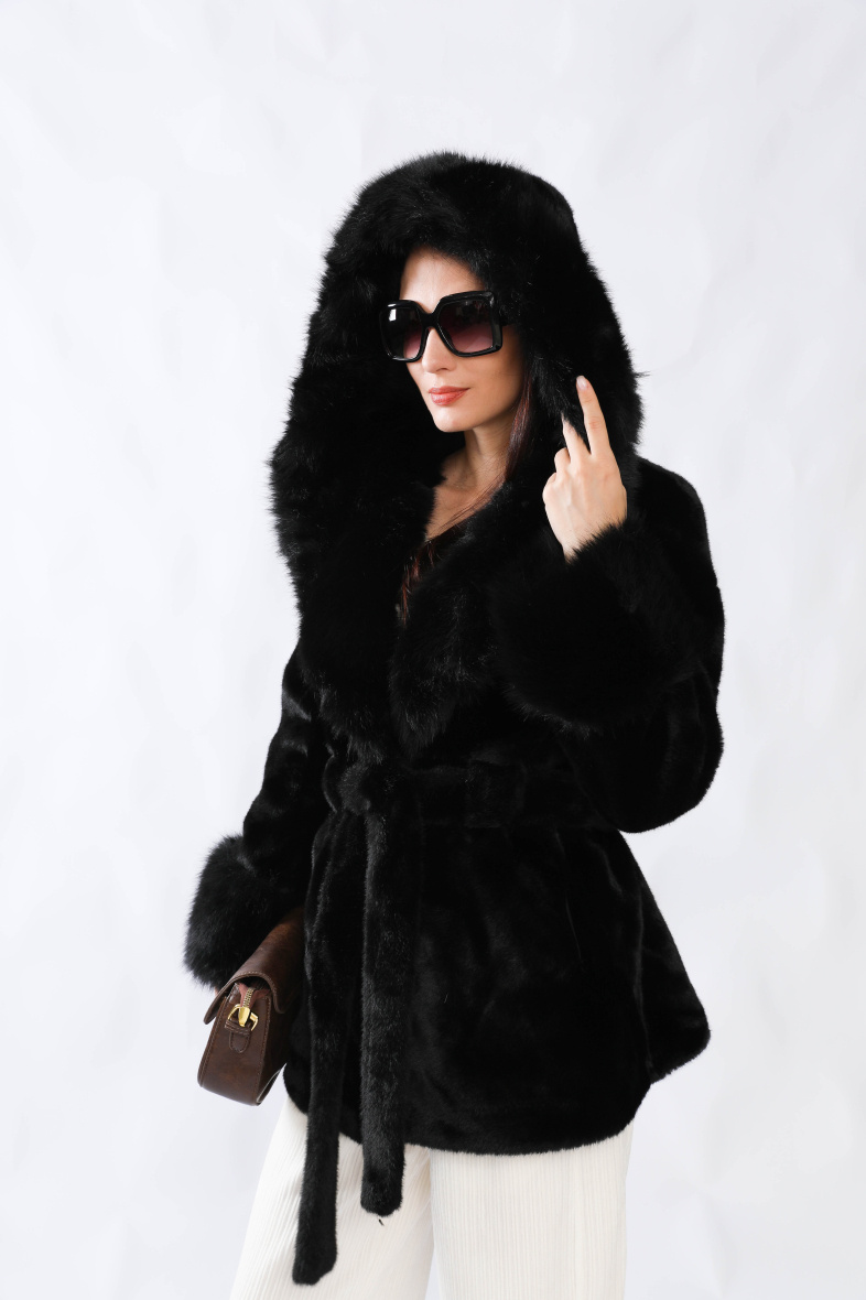 Grossiste MAR&CO - Veste en fourrure