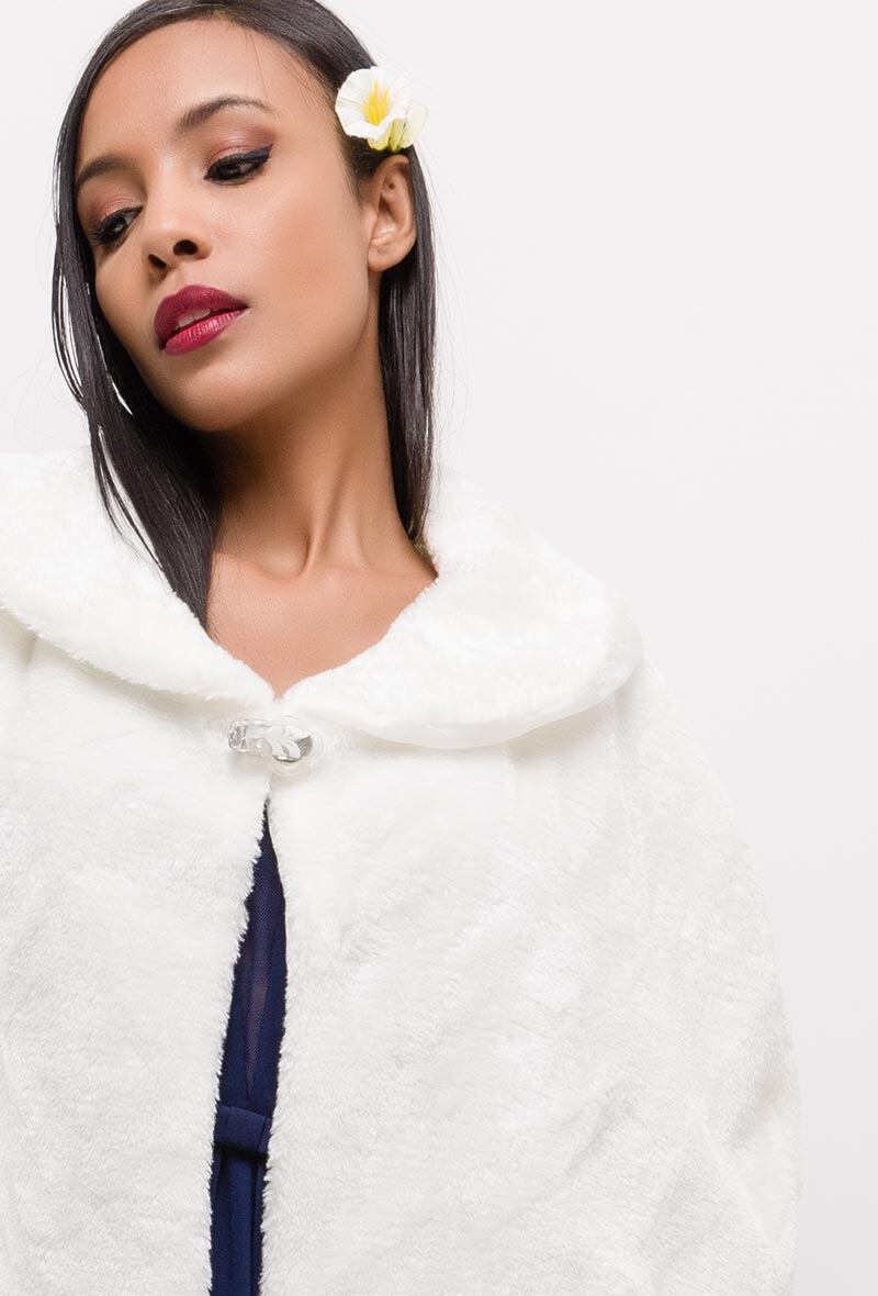 Grossiste Marie June - Mini cape en fourrure