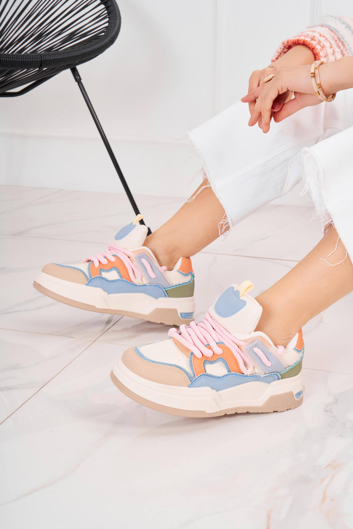 Mayorista Marquiiz - Zapatillas elegantes con cordones y suelas gruesas altas