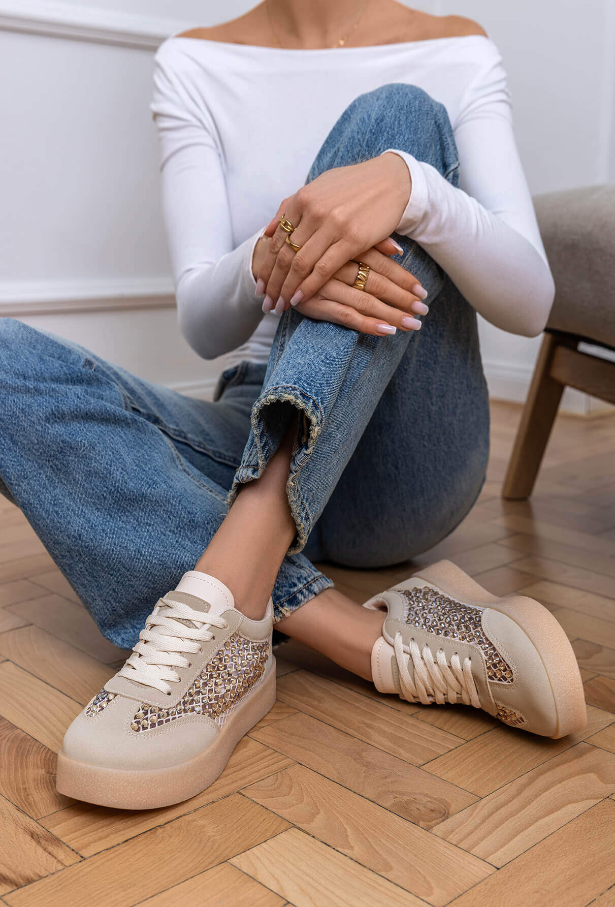 Mayorista Marquiiz - Zapatillas con cordones y strass y suela gruesa para mujer