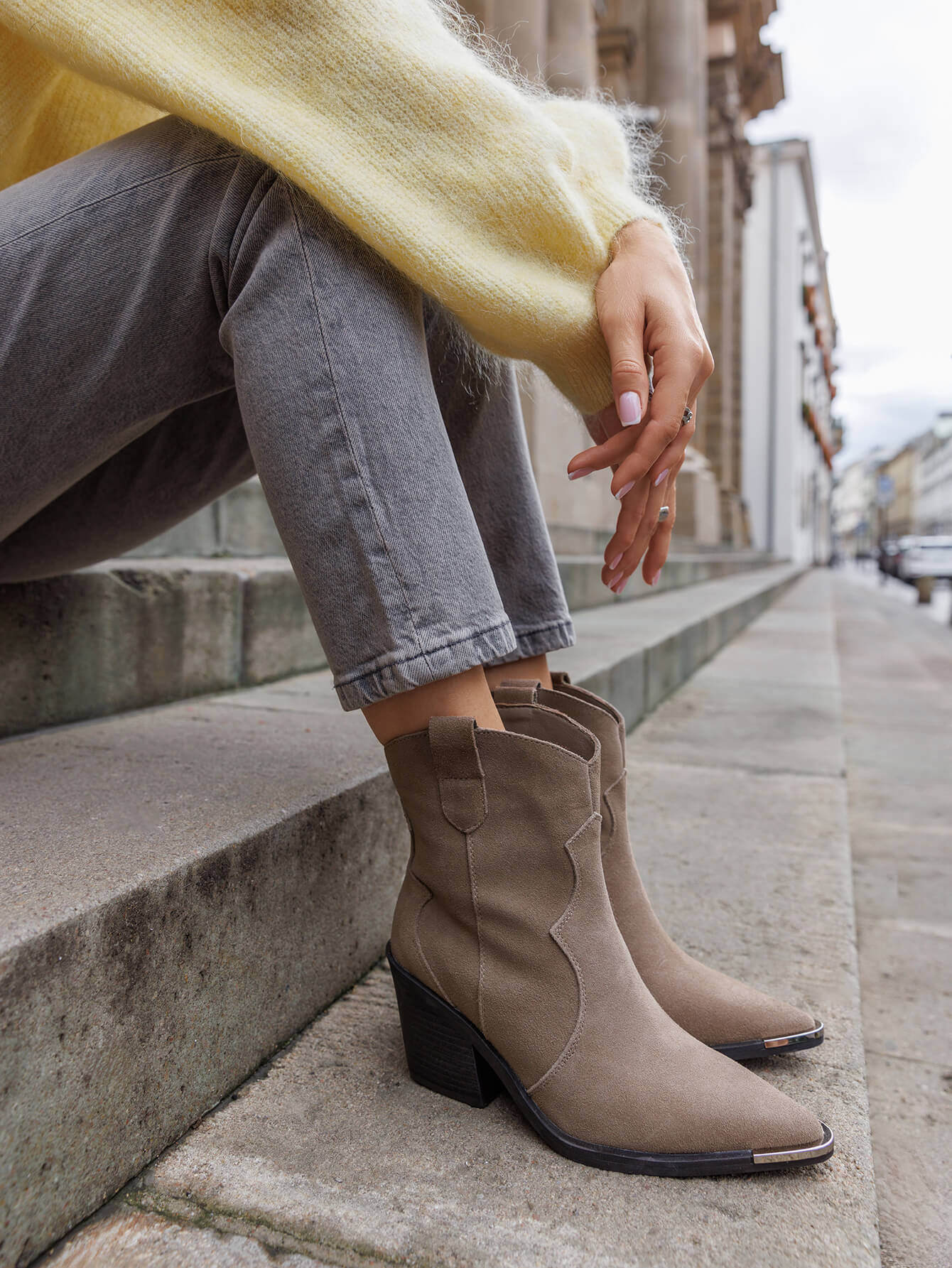 Grossiste Marquiiz - Bottines élégantes style western et bouts pointus
