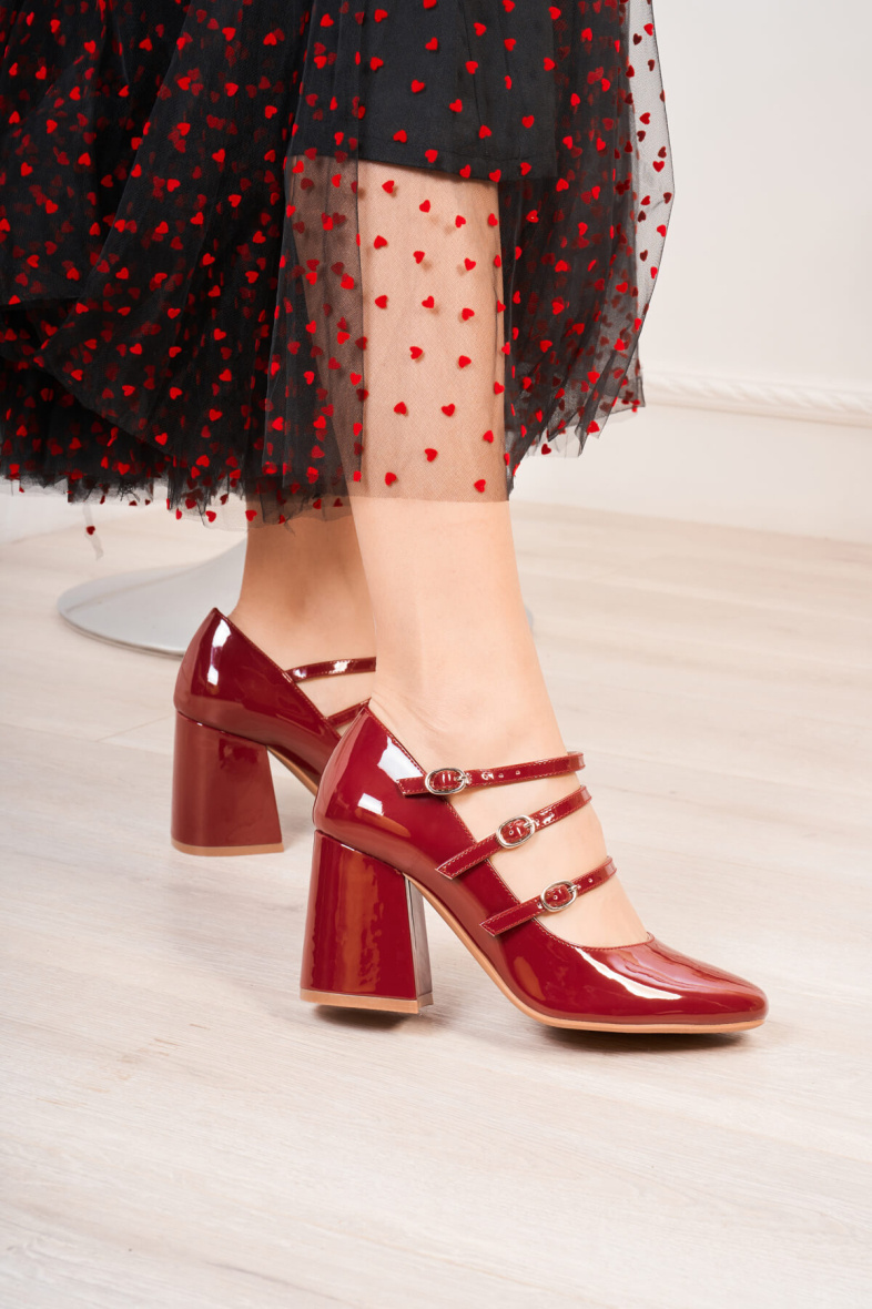 Wholesaler Marquiiz - Elegant high-heeled pumps with strap