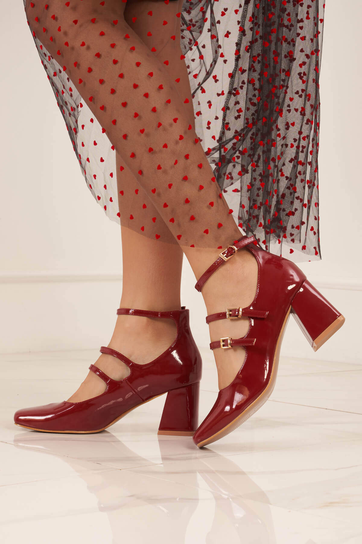 Wholesaler Marquiiz - Elegant high-heeled pumps with strap