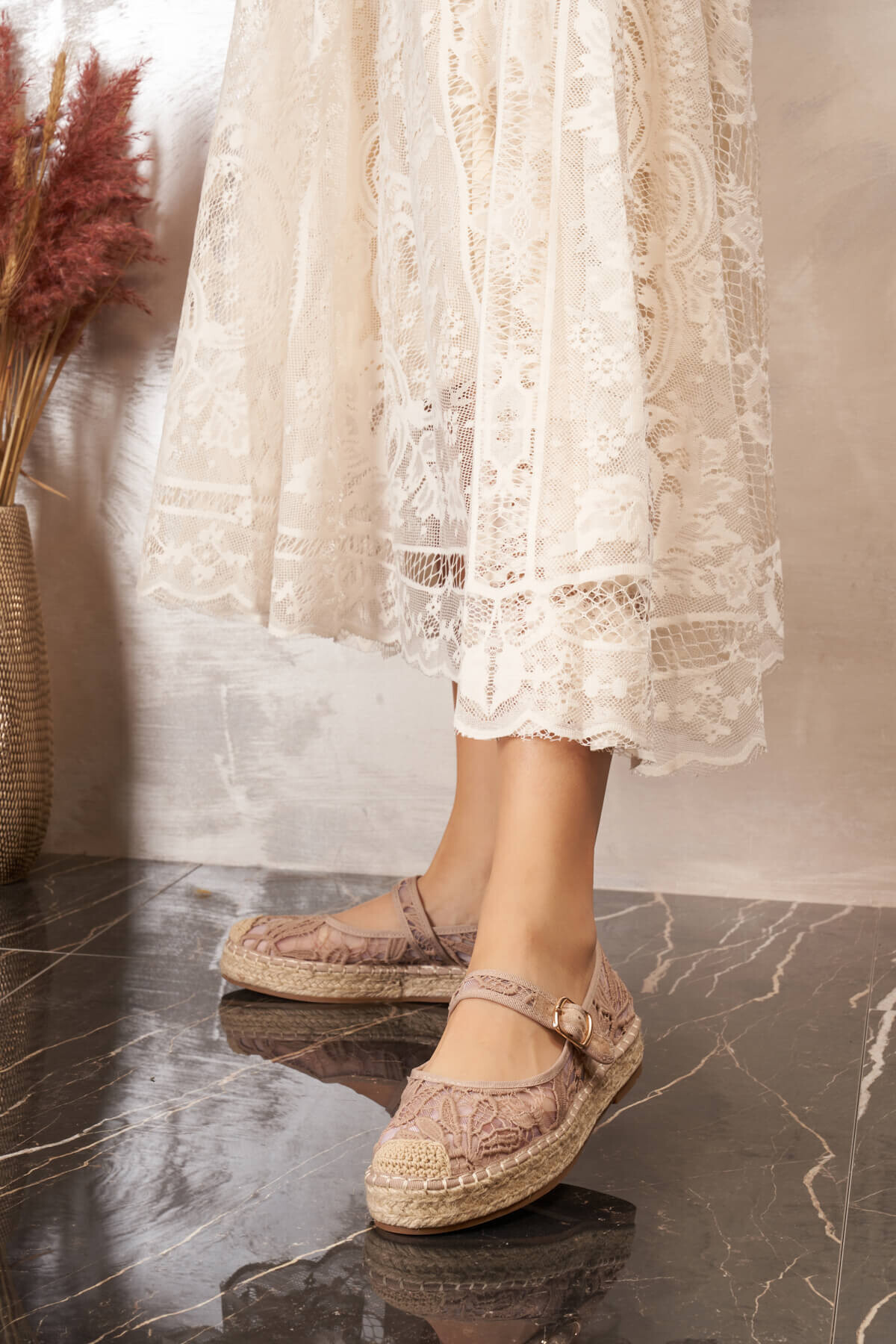 Grossiste Marquiiz - Espadrilles plat à boucle et et tige en dentelle