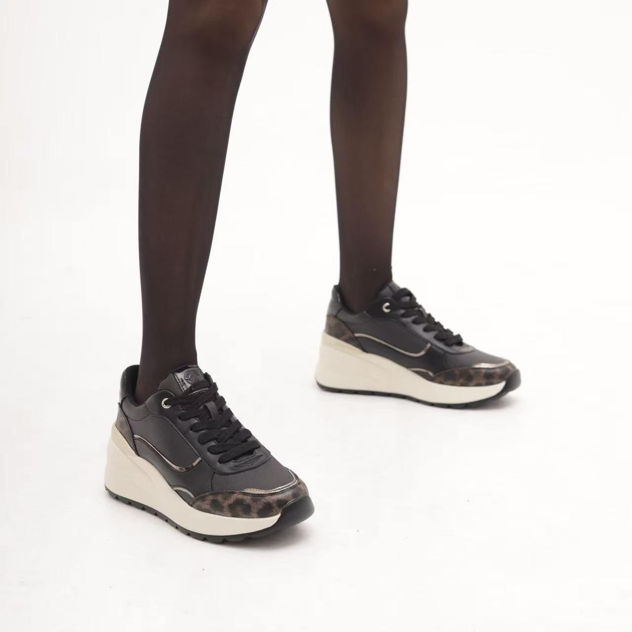 Grossiste MARTINA SHOES - Baskets femme à semelle plateforme