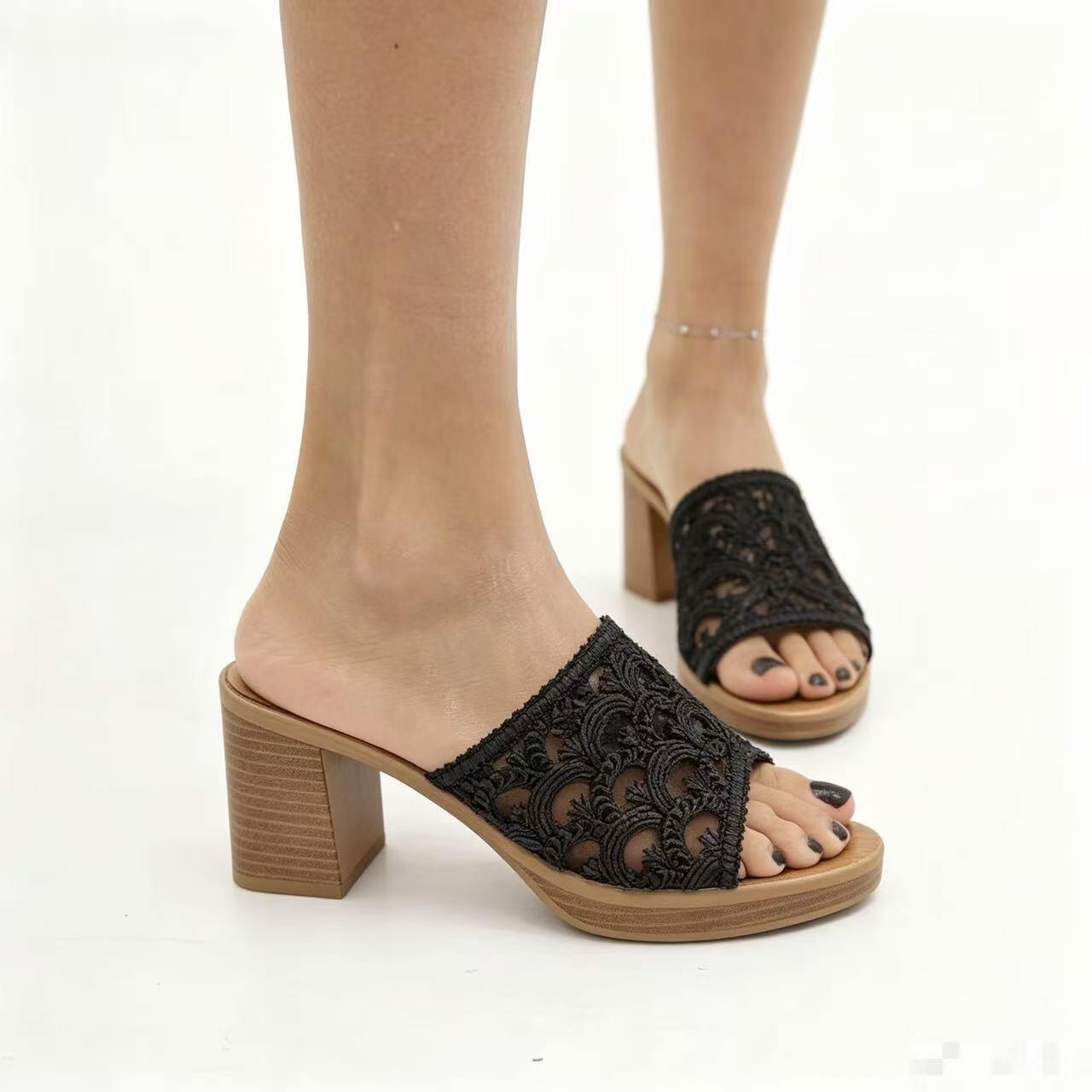 Mayorista MARTINA SHOES - ZAPATILLAS DE MUJER ULTRALIGERAS Y CÓMODAS