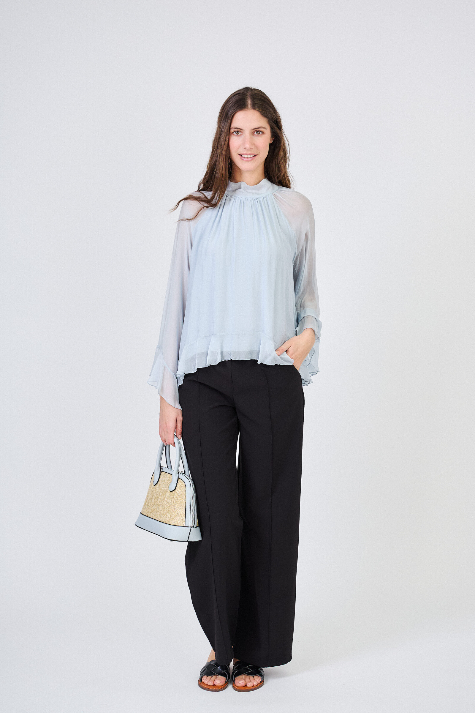 Wholesaler Max & Enjoy (Sacs) - Small half-moon form bag in impetus straw effect