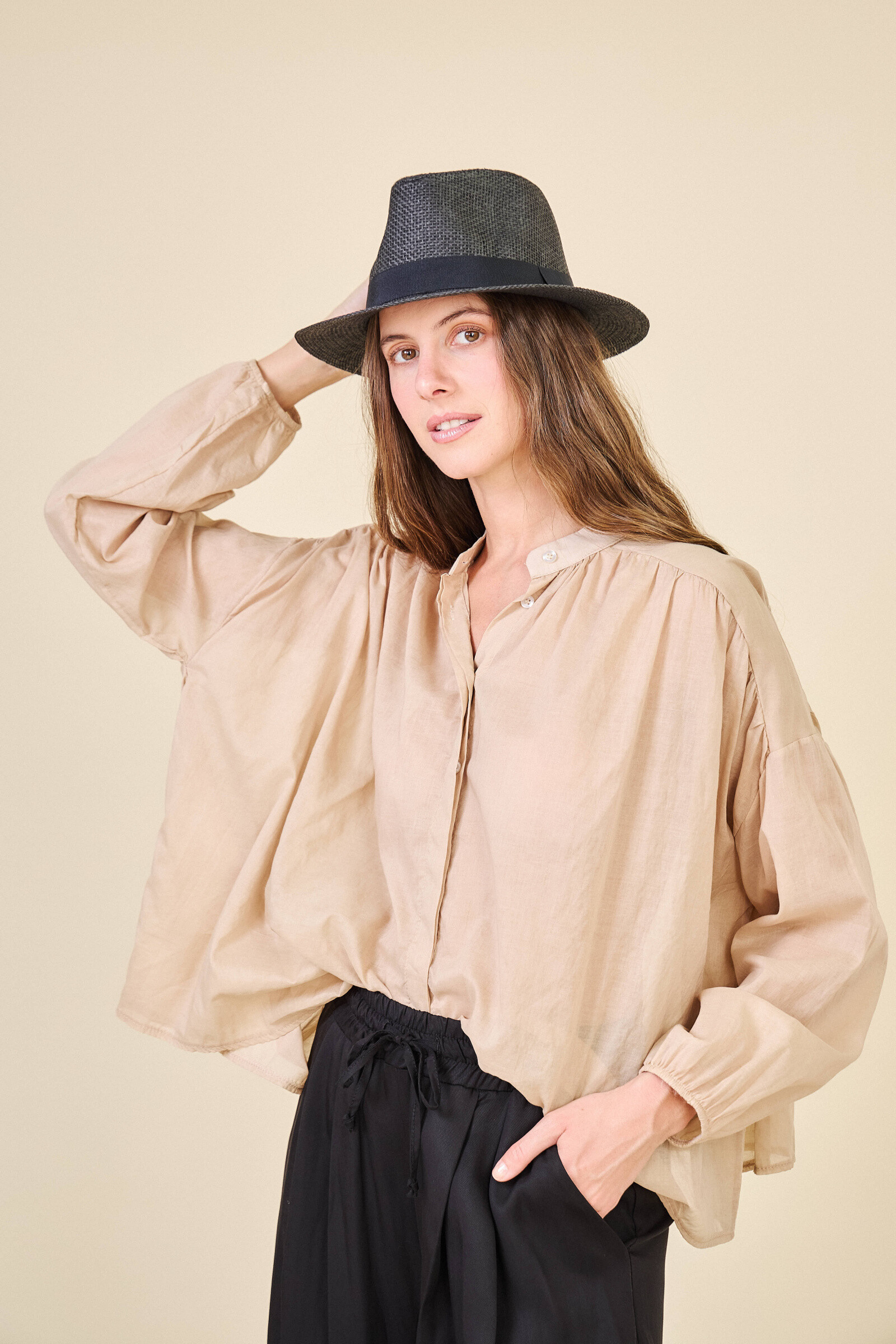 Wholesaler Max & Enjoy (Vêtements) - Light blouse with oversized transparent buttons-3200