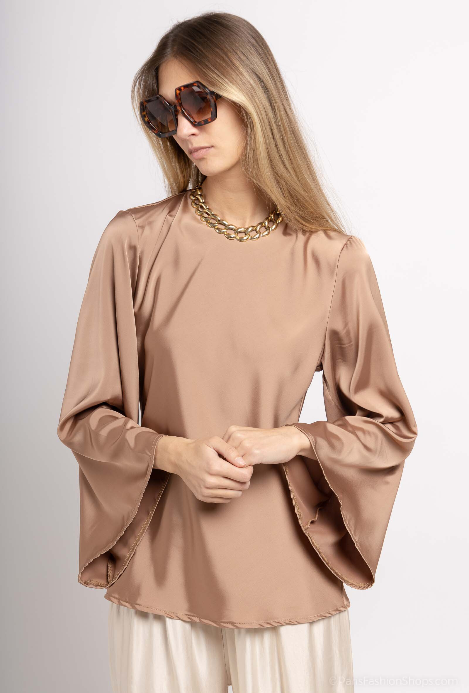 Grossiste Max & Enjoy (Vêtements) - Blouse unie, manches évasées