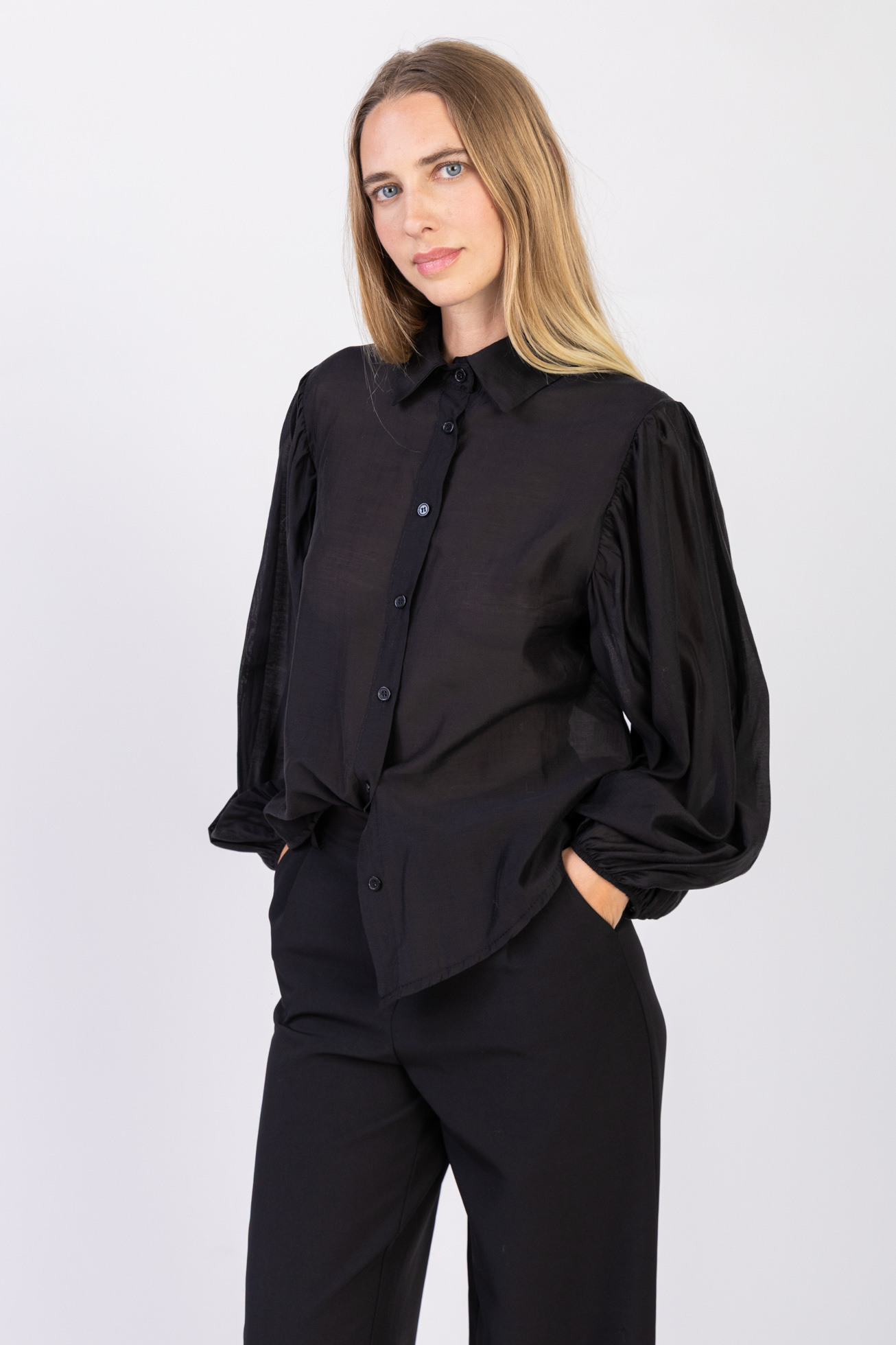 Mayorista Max & Enjoy (Vêtements) - Blusa transparente con mangas abullonadas