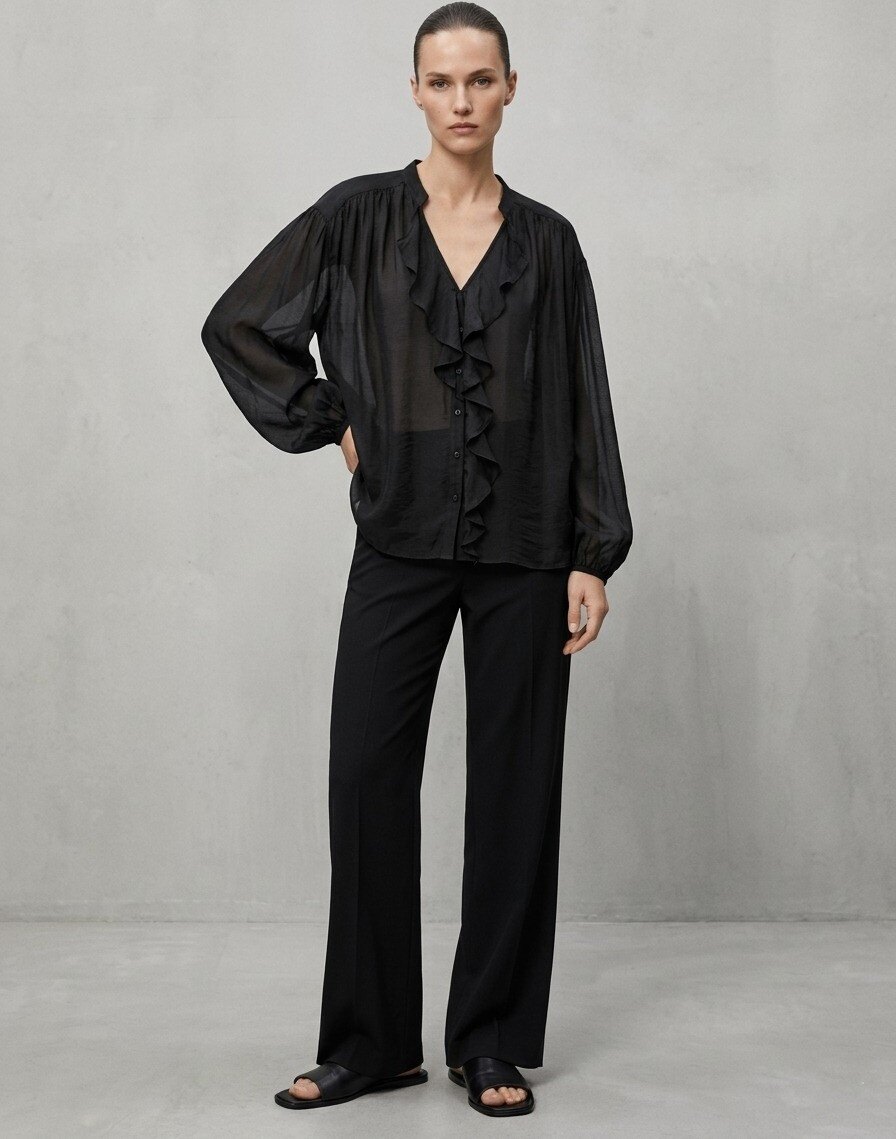 Grossiste Max & Enjoy (Vêtements) - Blouse en soie vaporeuse avec débardeur inclus