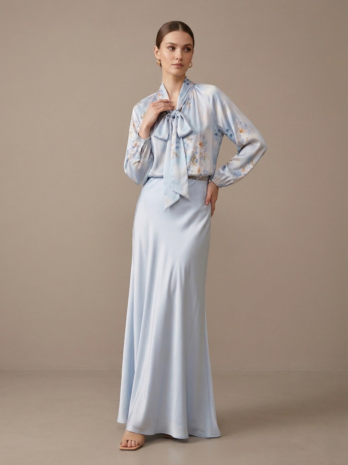 Großhändler Max & Enjoy (Vêtements) - Bedruckte Bluse mit Lavallière-Kragen aus Seidenmischung