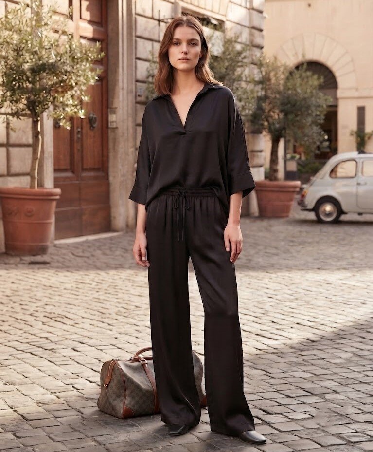 Grossiste Max & Enjoy (Vêtements) - Blouse oversize en viscose et soie effet satiné