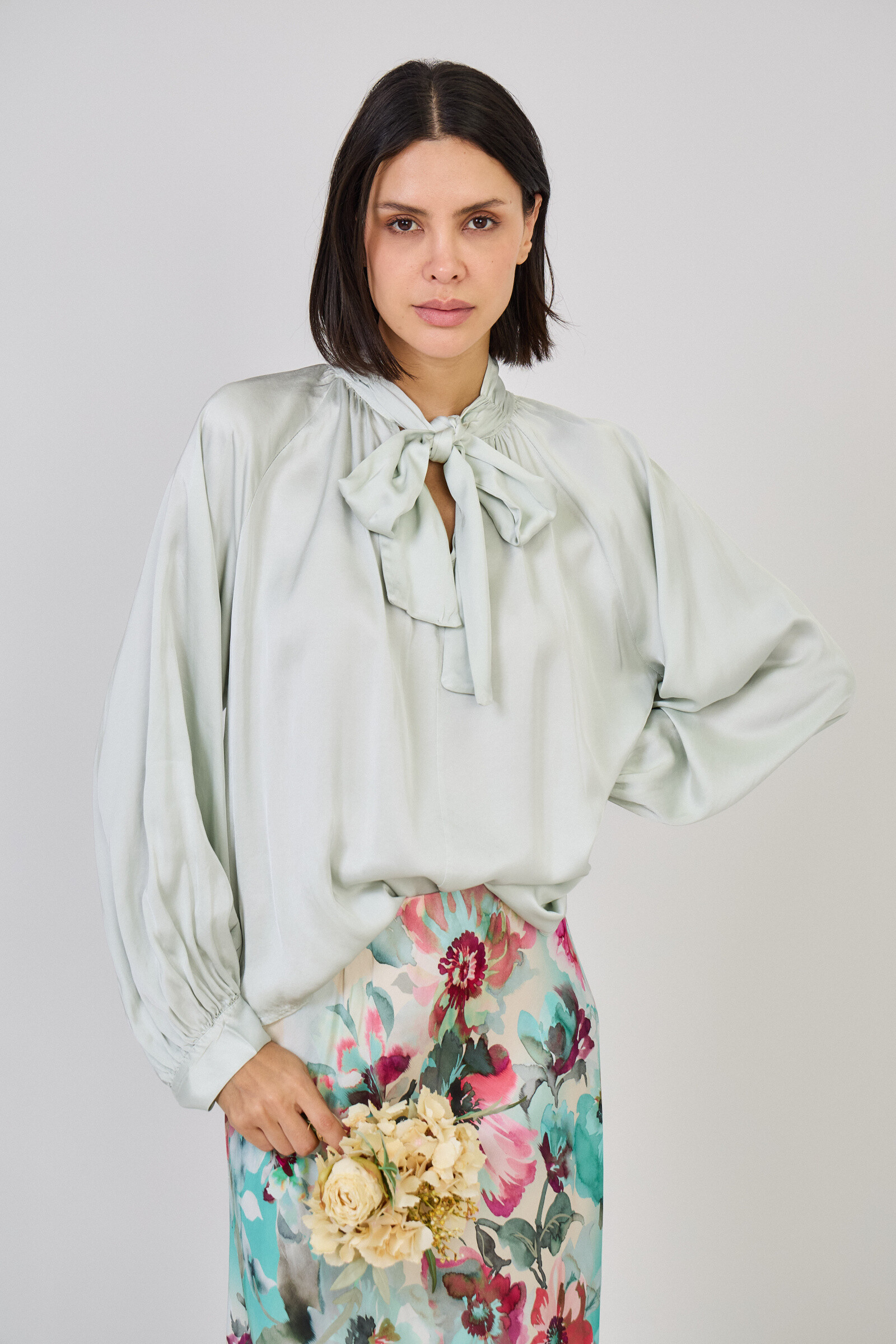 Großhändler Max & Enjoy (Vêtements) - Einfarbige Seidenmischungsschluppenbluse