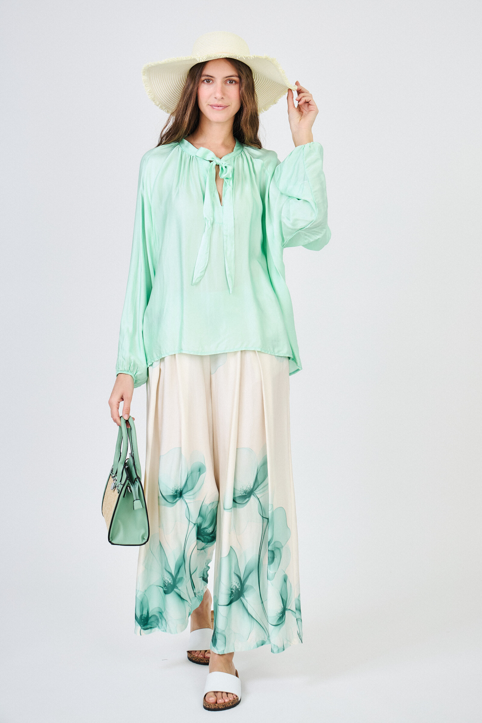 Großhändler Max & Enjoy (Vêtements) - Lavallière-Bluse mit runder Kragen-Schleife aus gemischter Seide