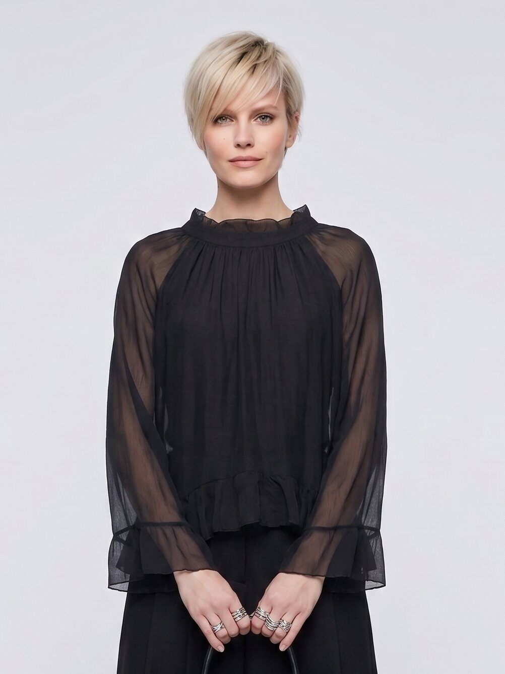 Wholesaler Max & Enjoy (Vêtements) - Ruffled blouse in a breezy silk blend