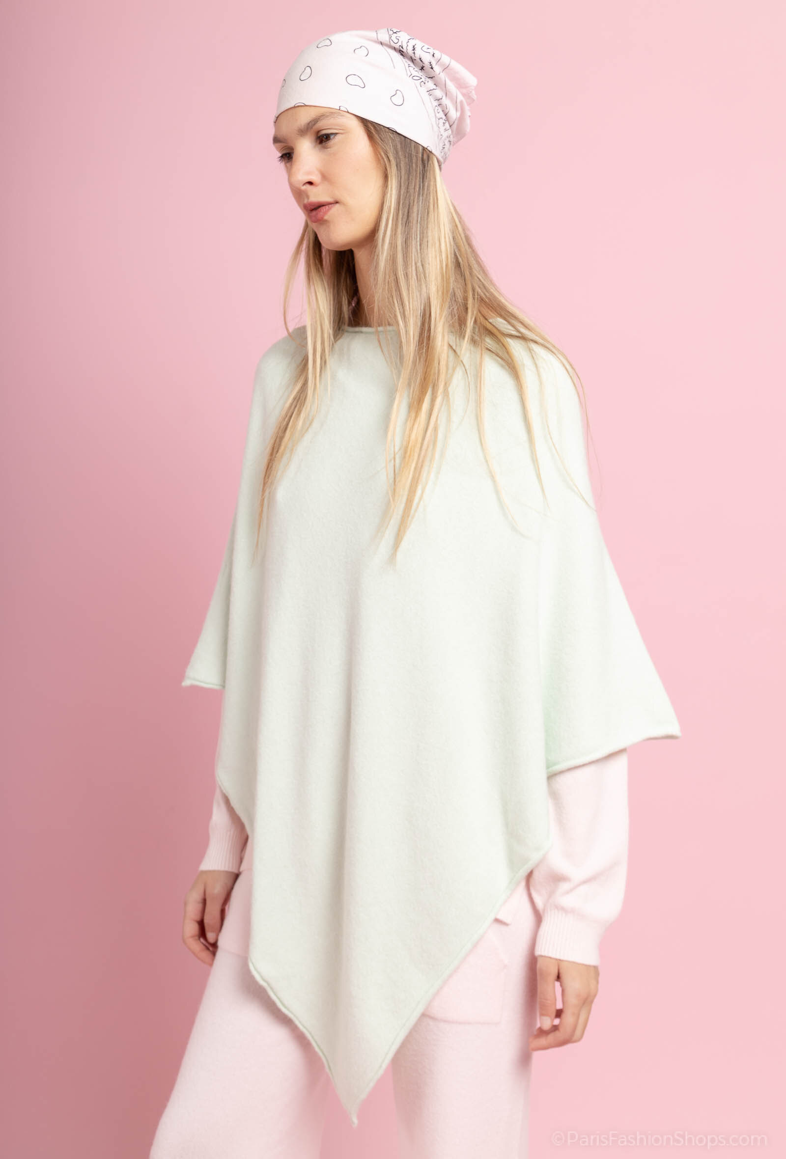 Grossiste Max & Enjoy (Vêtements) - Poncho sans couture au toucher cachemire
