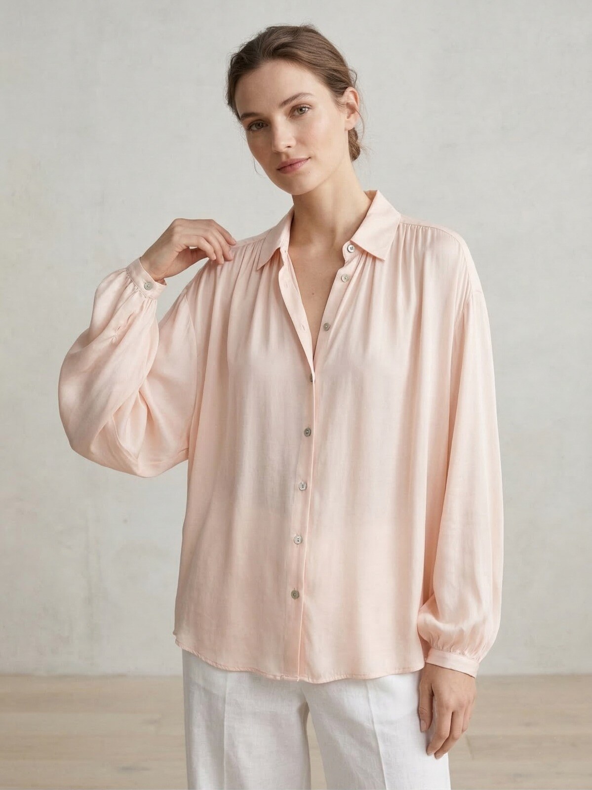 Grossiste Max & Enjoy (Vêtements) - Chemise en soie mélangée à l'effet subtilement satiné