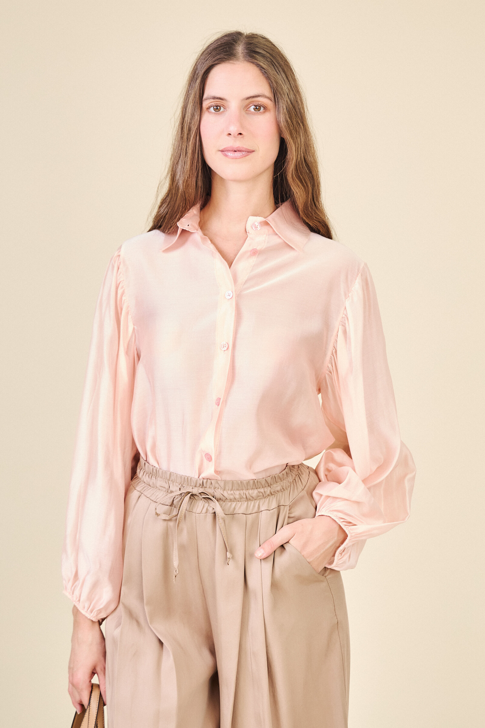 Grossiste Max & Enjoy (Vêtements) - Blouse transparente avec manches ballons