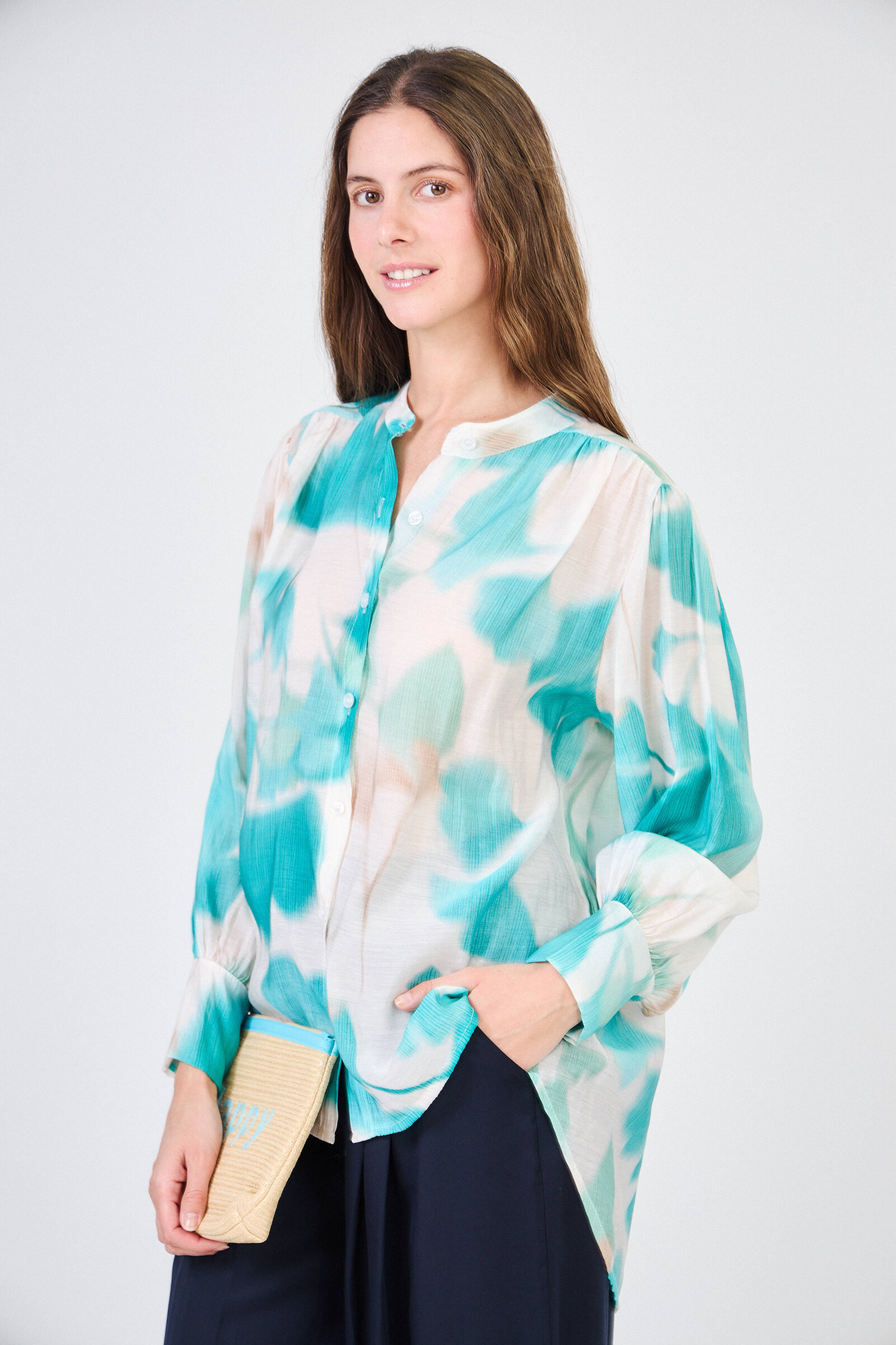 Grossiste Max & Enjoy (Vêtements) - Chemise longue imprimé "FLEURS DE GINKGO"