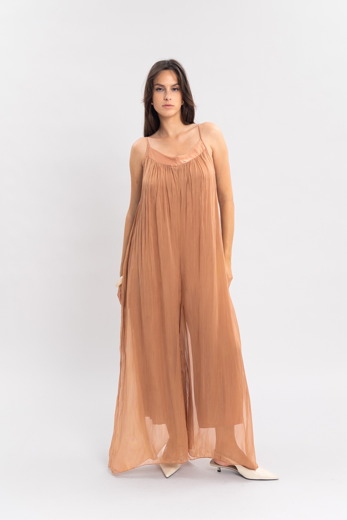 Grossiste Max & Enjoy (Vêtements) - Combinaison en soie vaporeuse