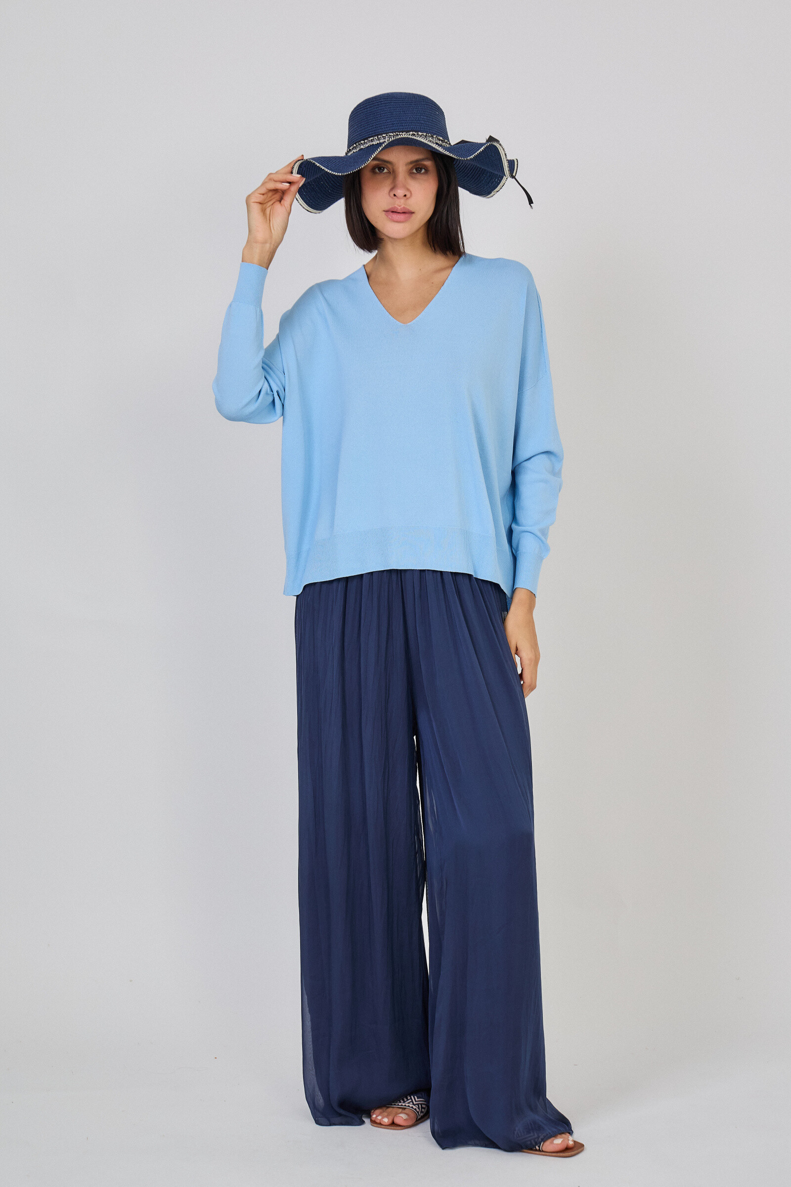 Grossiste Max & Enjoy (Vêtements) - OUTFIT (Set total look) Ensemble pull sans couture et pantalon large en soie