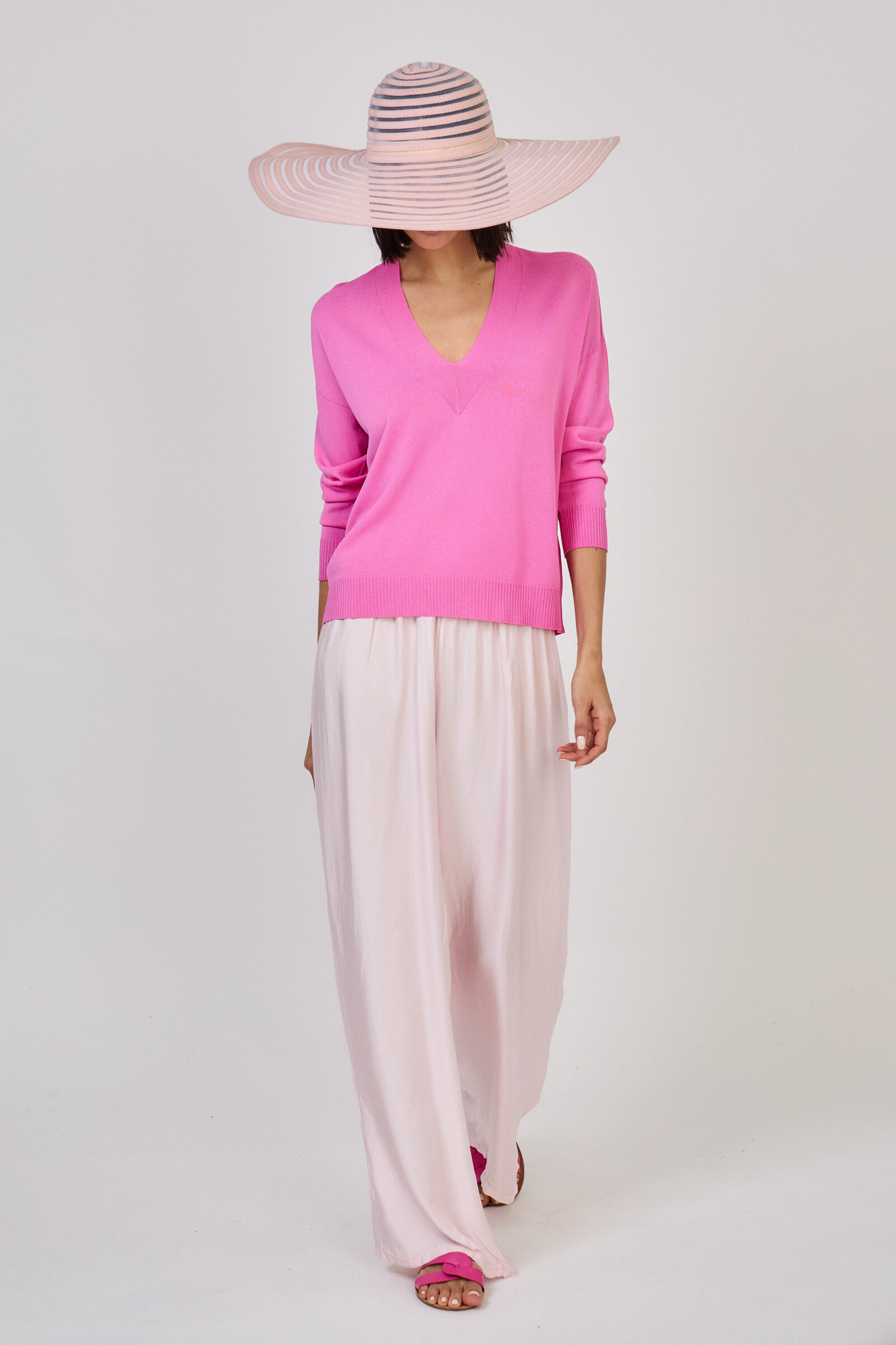 Grossiste Max & Enjoy (Vêtements) - OUTFIT (set total look) Ensemble maille fine et pantalon en soie mélangée