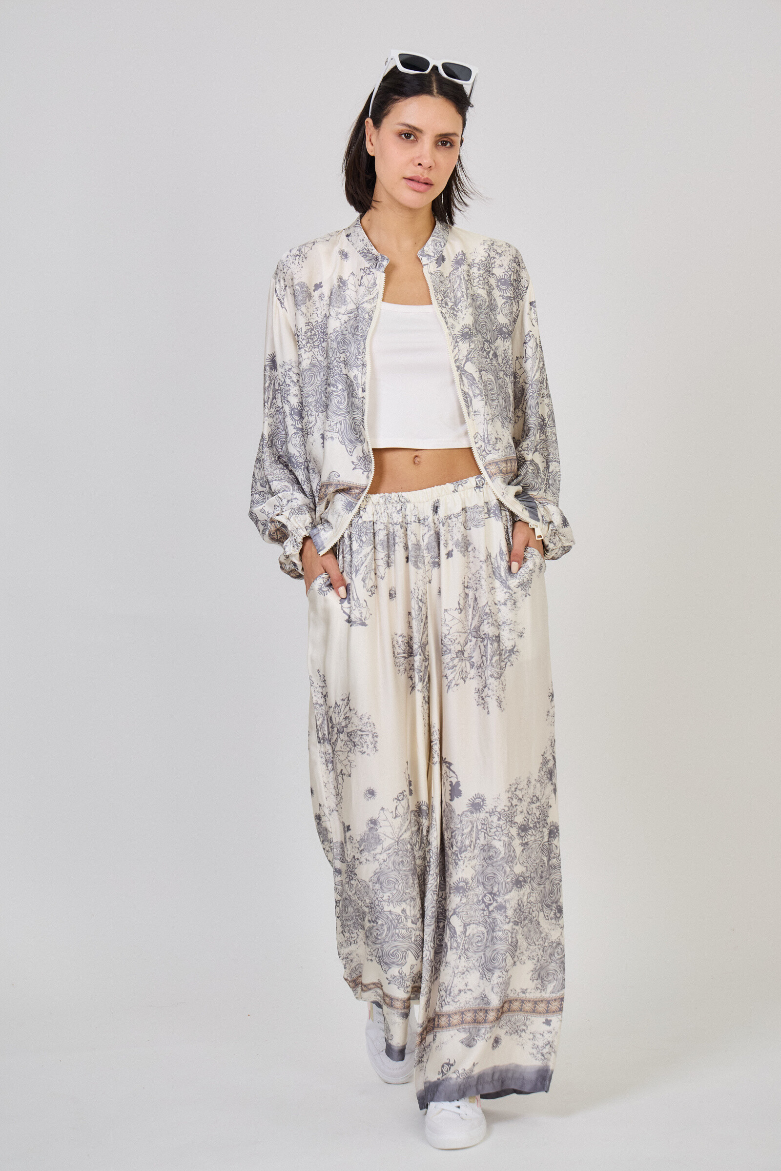 Grossiste Max & Enjoy (Vêtements) - OUTFIT (set total look imprimé "ARABESQUES") Blouson et pantalon
