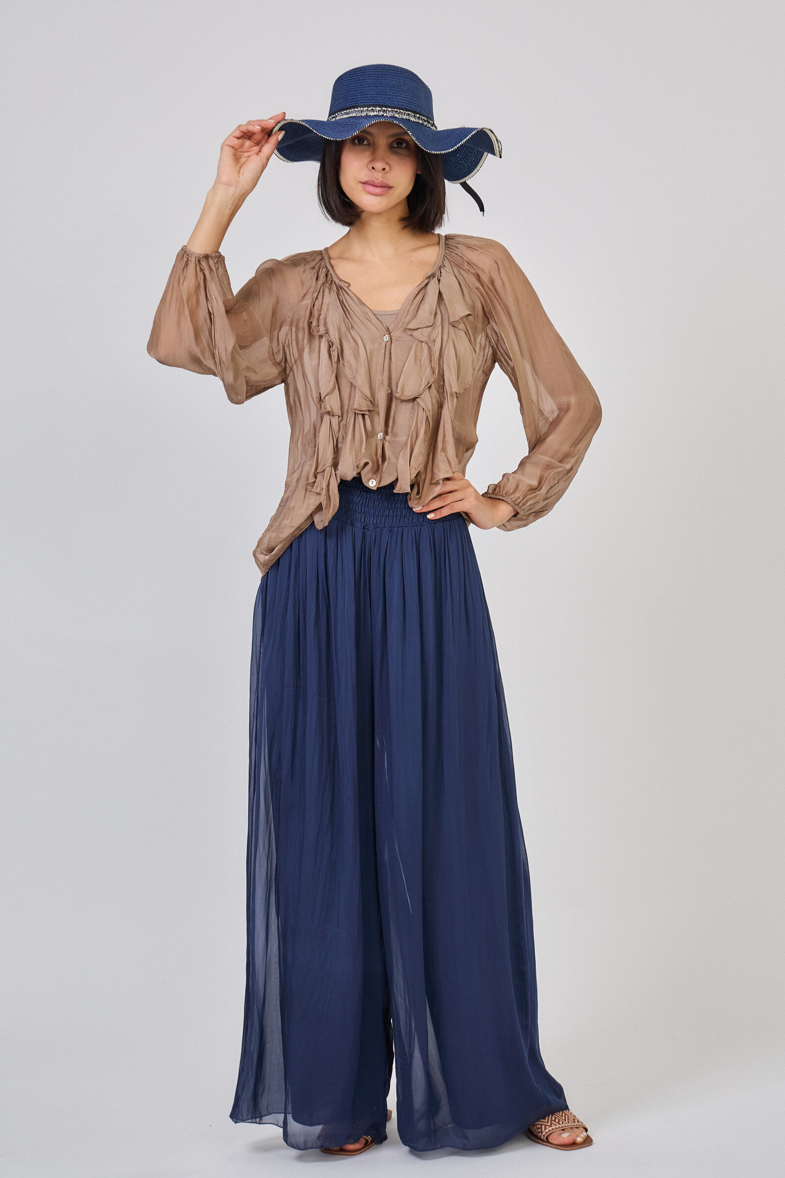 Grossista Max & Enjoy (Vêtements) - Blusta e pantaloni da ensemble di outfit (look totale) e pantaloni in seta vaporosa