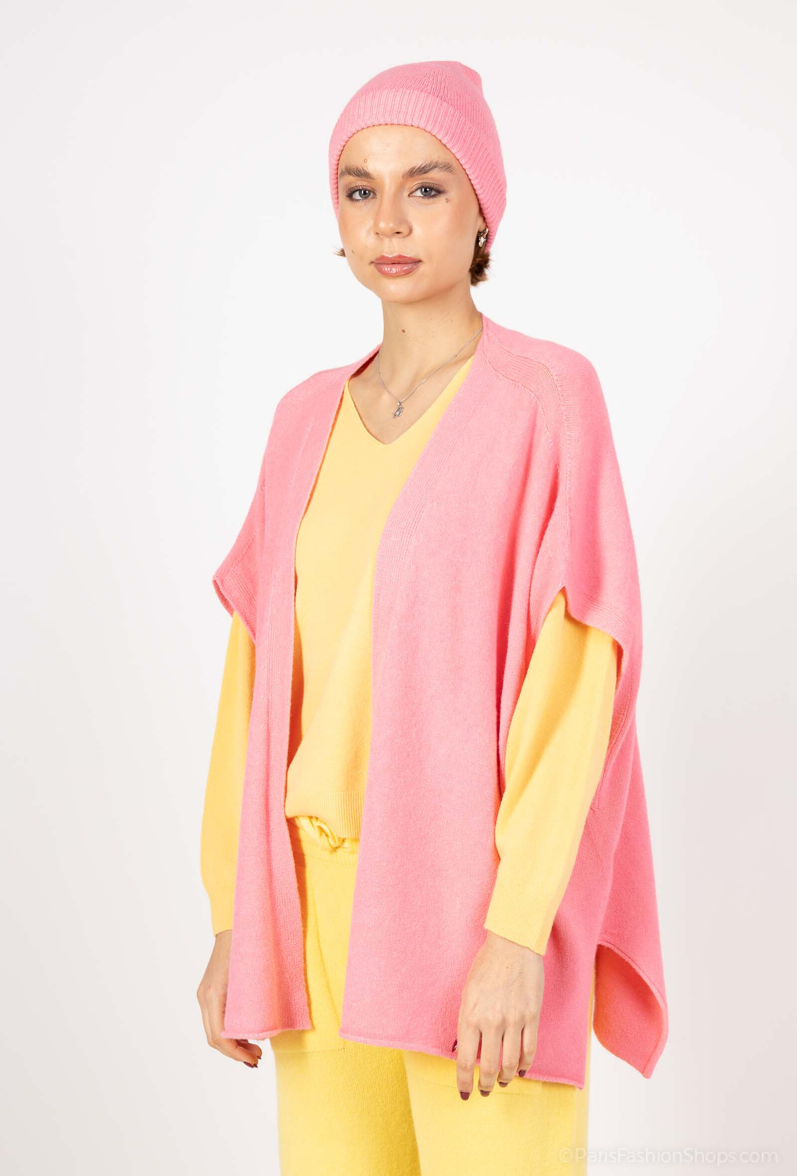 Wholesaler Max & Enjoy (Vêtements) - Seamless sleeveless vest, split on the sides, touch cashmere